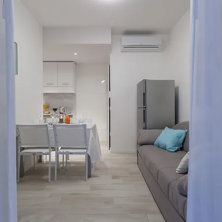 Vivaldi アパート *